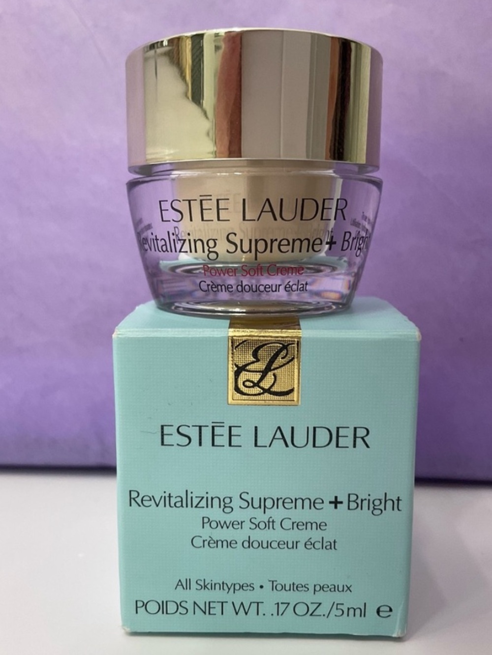 NIB ESTEE LAUDER Revitalizing Supreme + Bright
Power Soft Creme